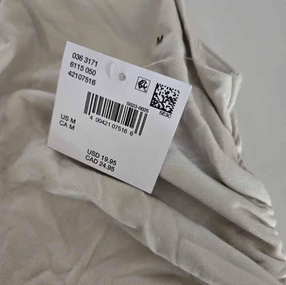 NWT AE Keyhole Back High Neck Tank Top - Picture 2 of 7